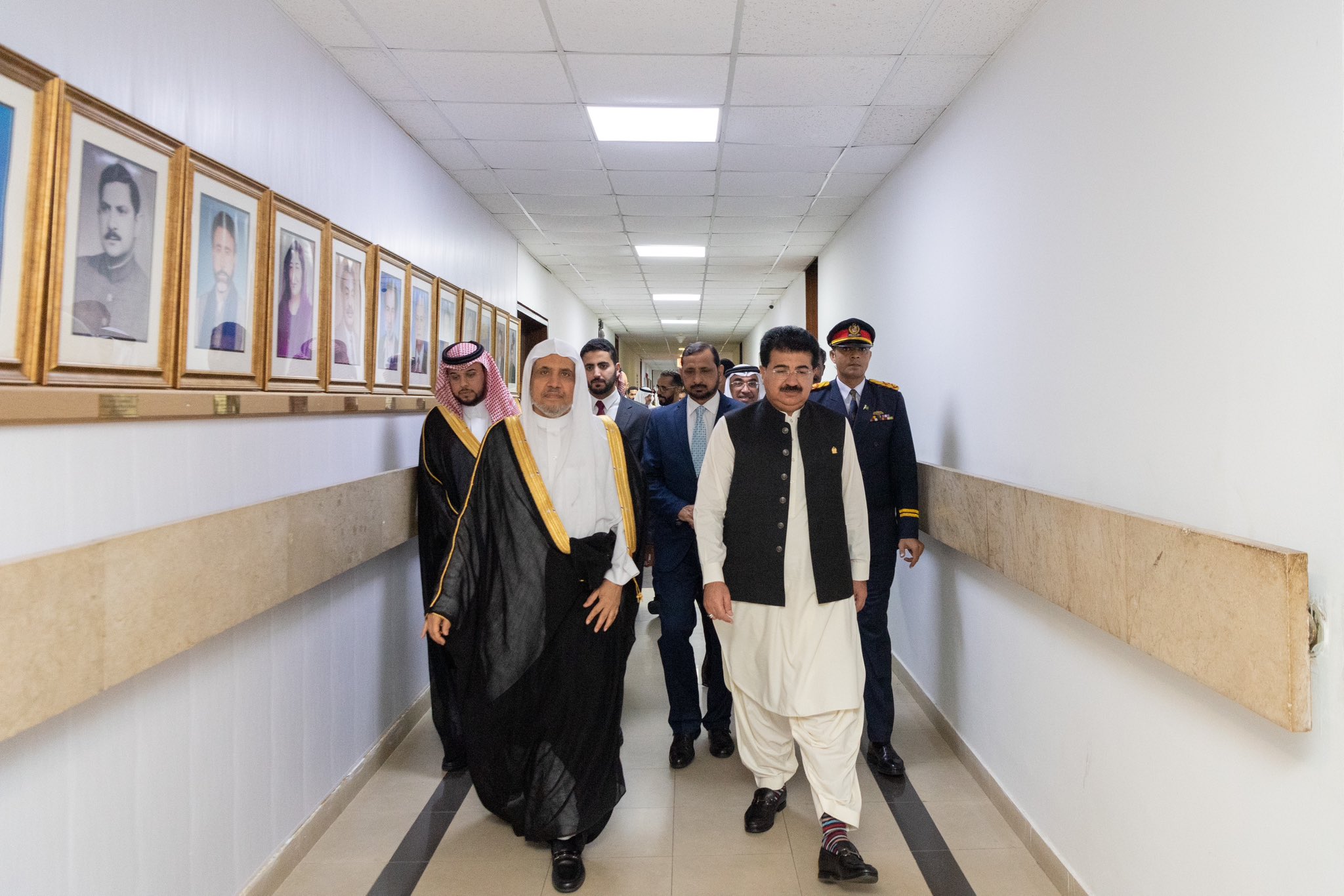 Dr. Al-Issa meets the Chairman of the Senate of Pakistan, Senator Sadiq Sanjrani