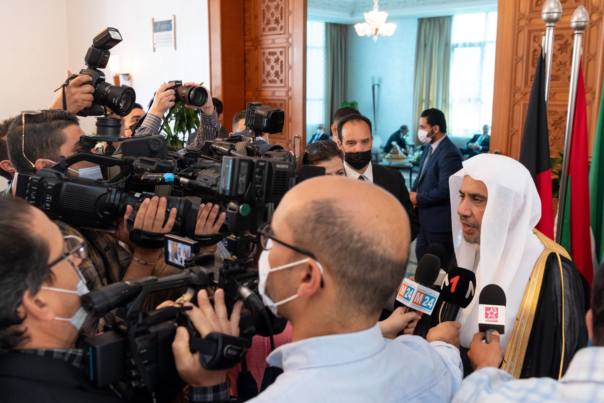 سازمان جهانی اسلامی آموزش، علوم و فرهنگ (آیسسکو) از جناب آقای دکتر شیخ محمد بن عبدالکریم العیسی، به پاس تلاش‌های ایشان در تقویت صلح و همزیستی میان ملت‌ها و مردم و خدمت ایشان به سیره نبوی، تجلیل کرد.