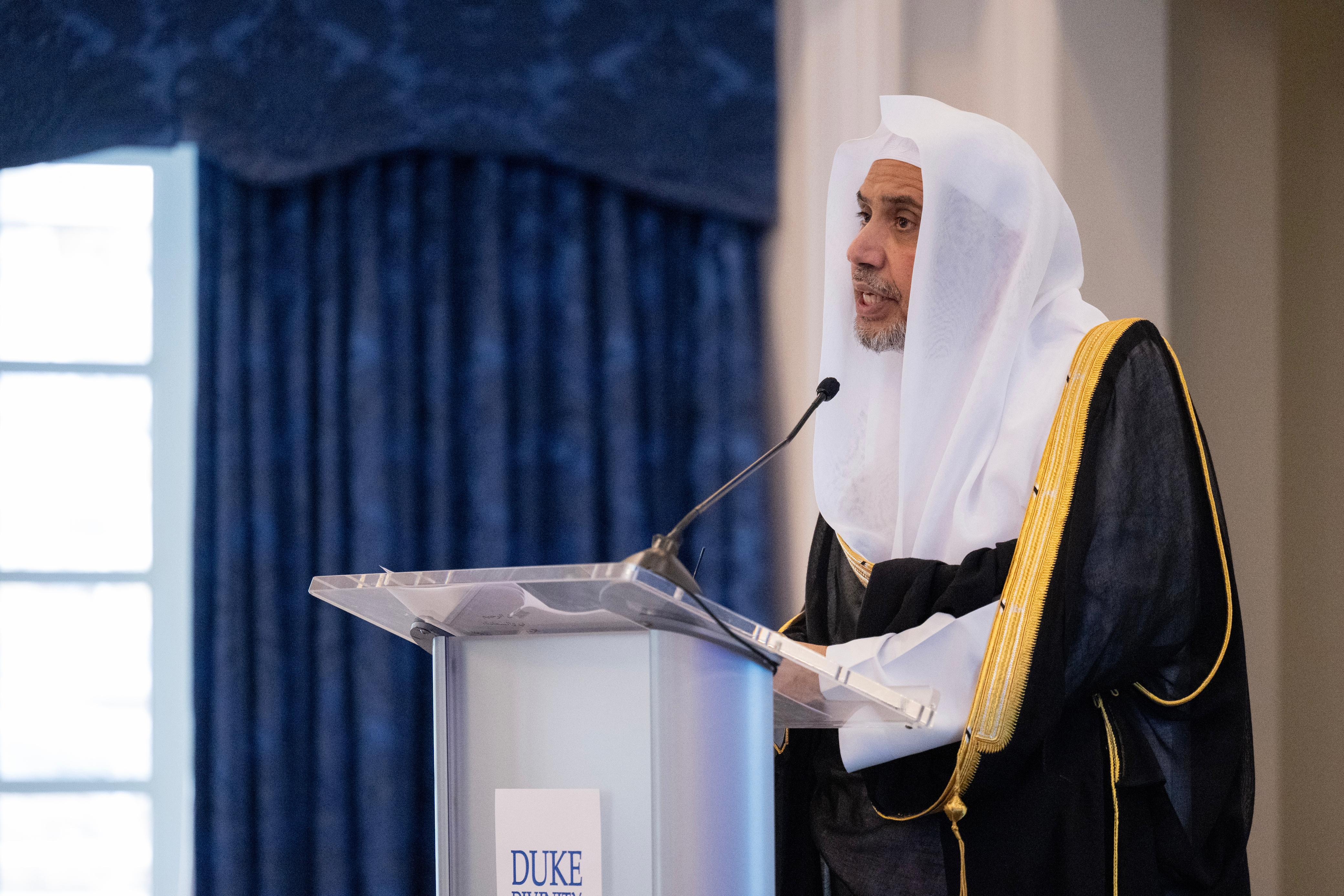 استضافتْ جامعةُ ديوك الأمريكية الرائدة عالميًّا، محاضرةً لمعالي الأمين العام لرابطة العالم الإسلامي، رئيس هيئة علماء المسلمين، فضيلة الشيخ الدكتور محمد بن عبدالكريم العيسى‬⁩، حول الحضارة الإسلامية ومسيرتها في العلوم والآداب