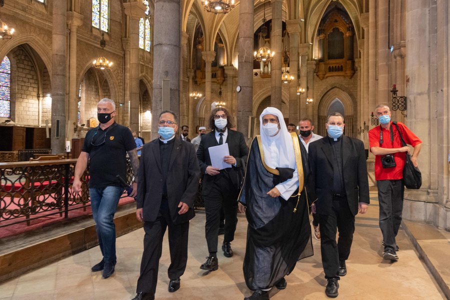 Mohammad Alissa, secrétaire général de la Ligue Islamique Mondiale, s’est rendu à la Basilique Notre Dame de l’Assomption à Nice pour un temps de recueillement et de fraternité interreligieuse.