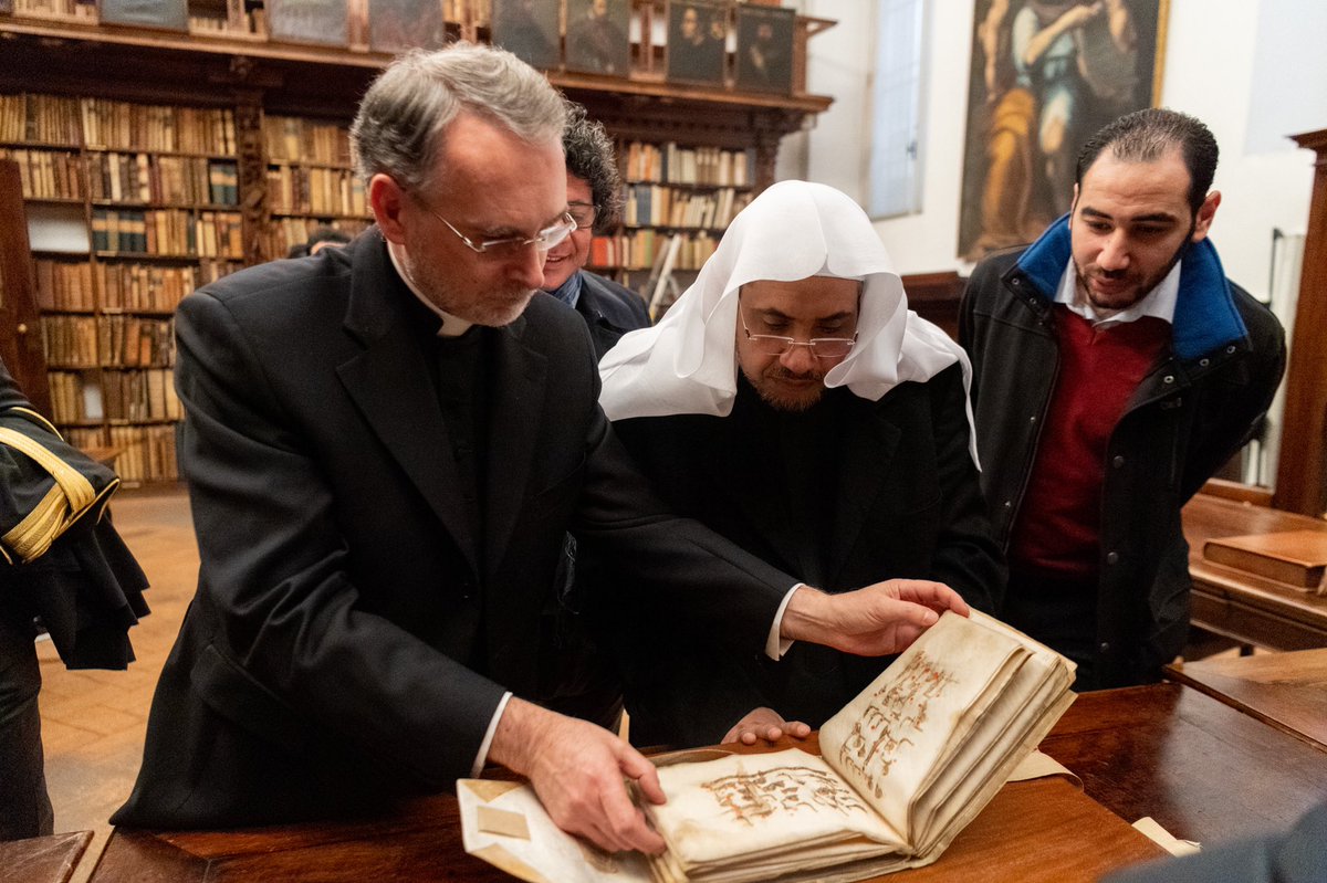 El museo italiano Ambrosiana celebra y homenajea al Sheij Dr. Mohammed Al-Issa, en reconocimiento a sus esfuerzos por fortalecer la amistad entre las naciones y los pueblos.