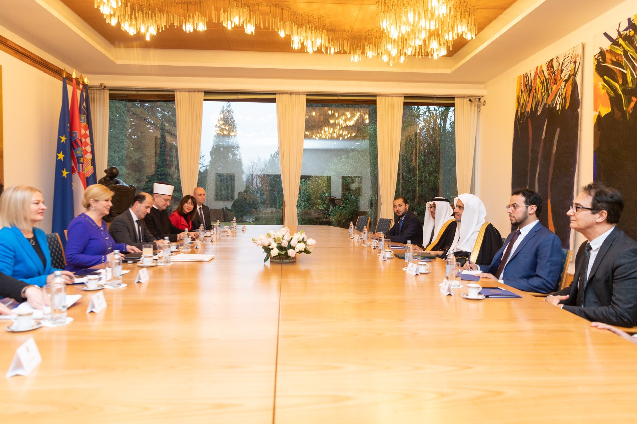 La Présidente de la République de Croatie reçoit au palais présidentiel Mohammad Alissa.