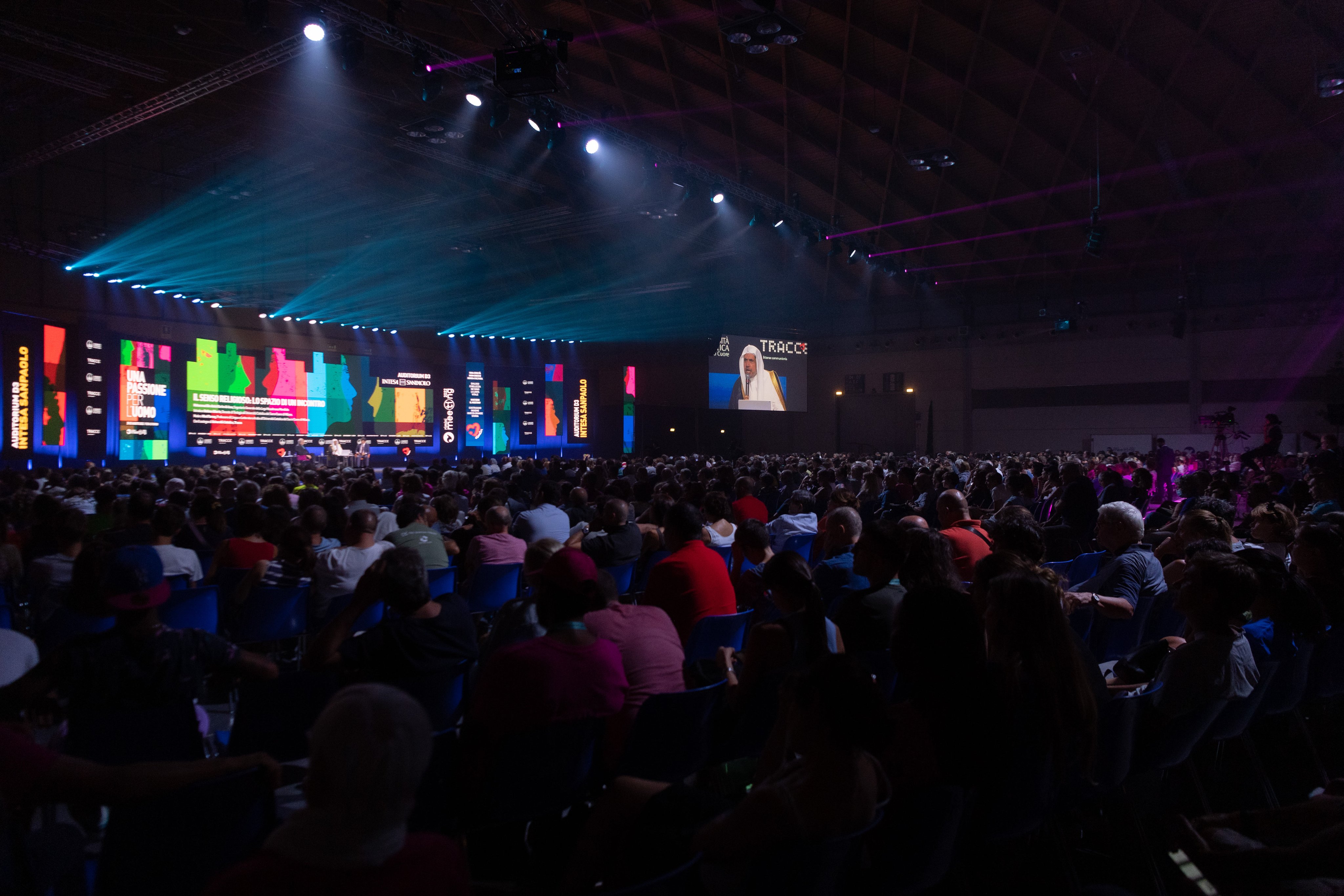 Warmly welcomed in the largest European youth gathering to promote friendship between nations, Dr. Mohammed Alissa is the guest of honor at Rimini Forum