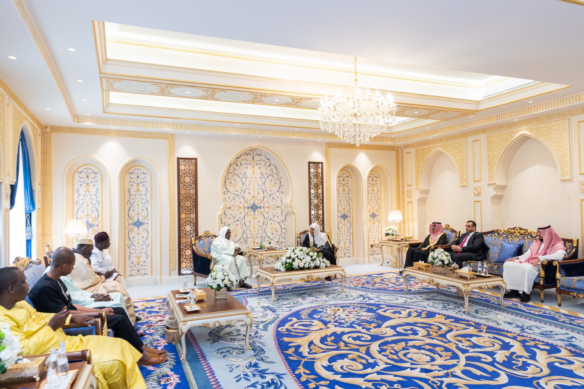 Dr. Al-Issa Meets Prominent African Imam Mahmoud Dicko