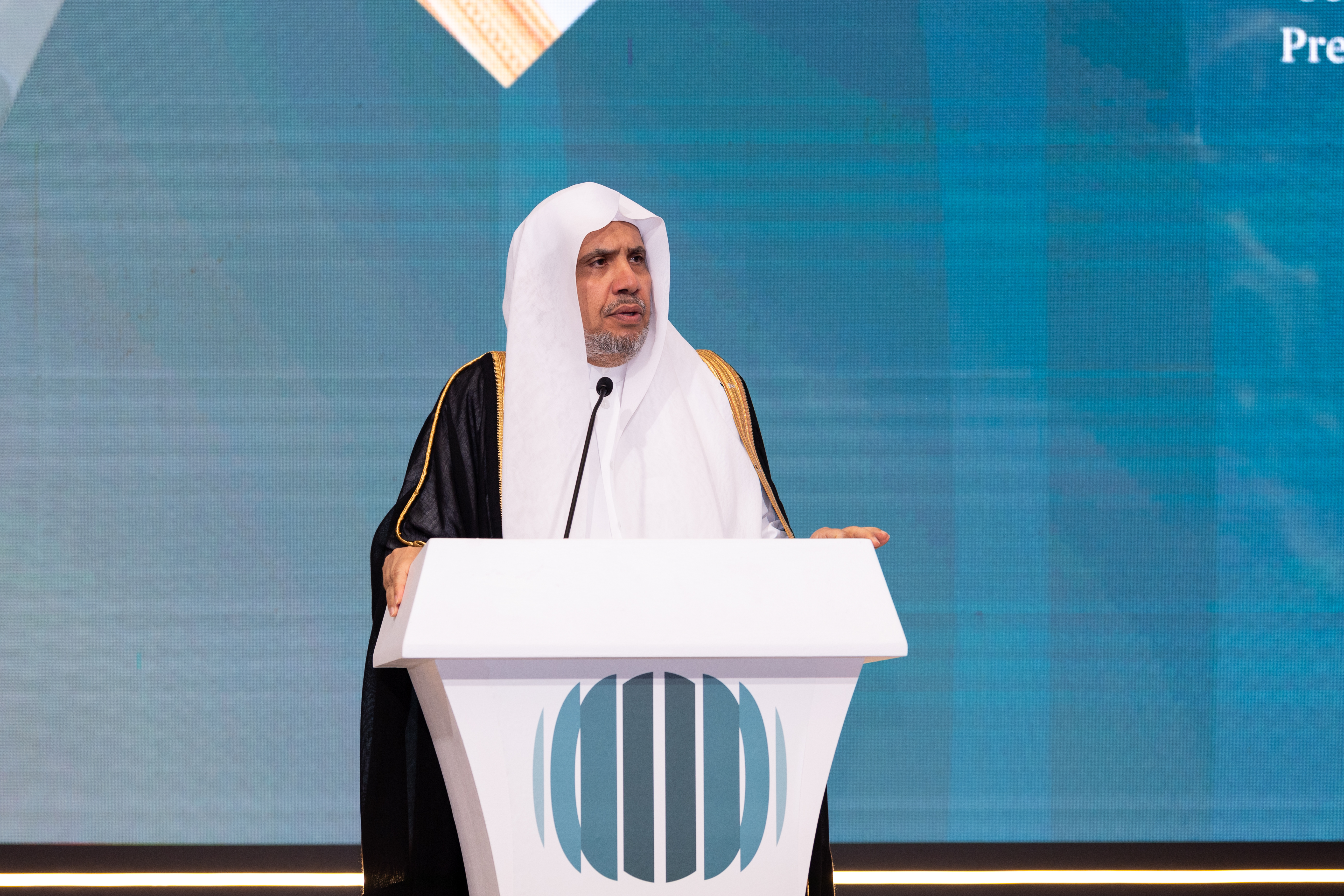 رابطة العالم الإسلامي تجمع أعضاء اتحاد وكالات أنباء الدول الإسلامية والوكالات الدولية الكبرى وأبرز القيادات الدينية والدبلوماسية