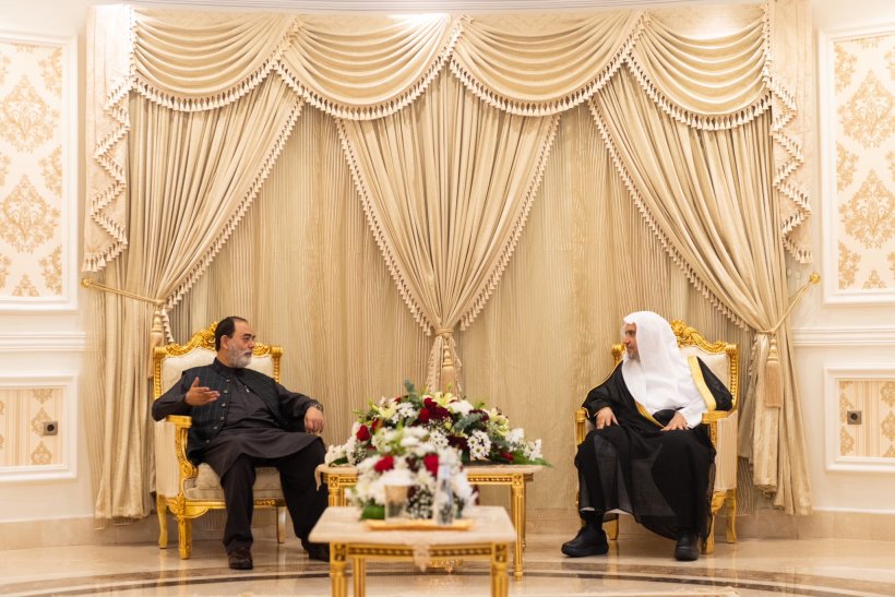 استقبل معالي الأمين العام، رئيس هيئة علماء المسلمين، فضيلة الشيخ د. ⁧محمد العيسى‬⁩ معالي وزير شؤون الولايات والمناطق، وزير الشؤون الدينية والوئام بين الأديان الباكستاني، السيناتور محمد طلحة محمود