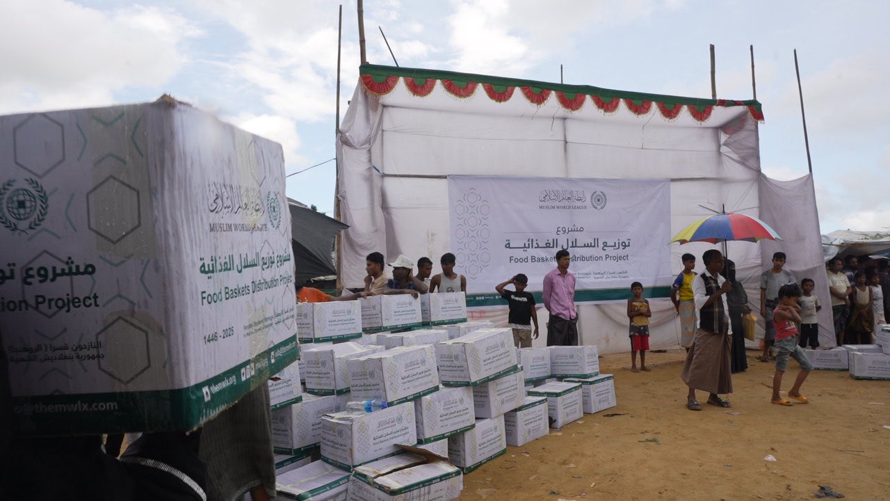 Liga Muslim Dunia telah menyelesaikan distribusi paket makanan bagi para pengungsi paksa "Rohingya"