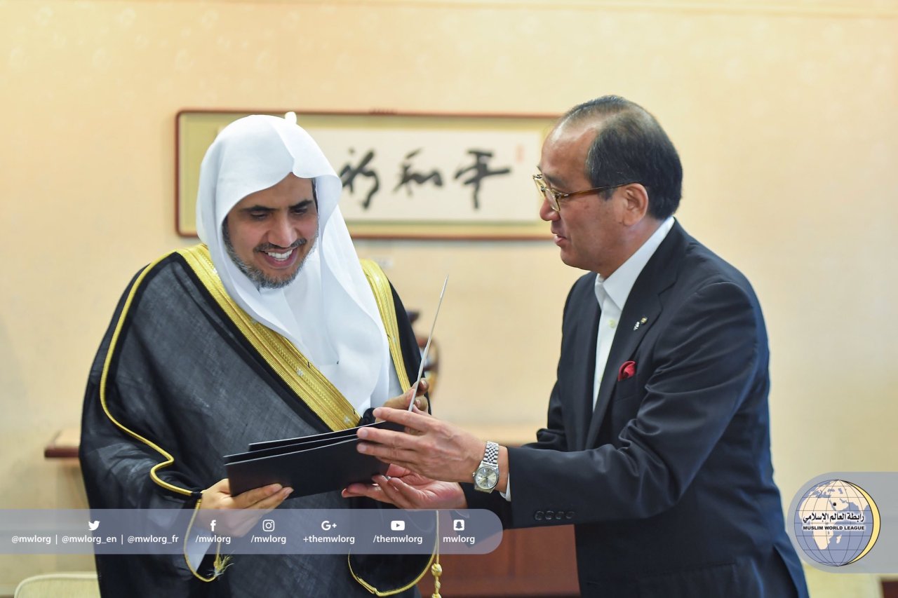 The Mayor of Hiroshima meets HE MWL SC Dr. Alissa & submits His Excellency's credential record at"Org. of World Peace" in Hiroshima.