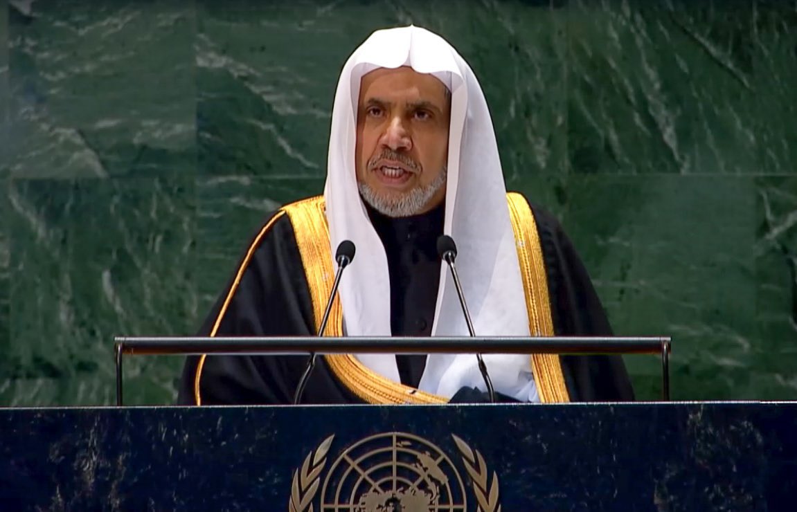 ‏الإسلاموفوبيا ليست تهديدًا للمسلمين فحسب، بل خطرٌ يُهدِّد الإنسانية جمعاء، ويزرع الفرقة بين الأمم والمجتمعات. ‏وتُواصل رابطة العالم الإسلامي التصدِّي لها عبر حزمة من المبادرات الدولية الشاملة، في أبرز منصات التأثير الأممية والأكاديمية والإعلامية.