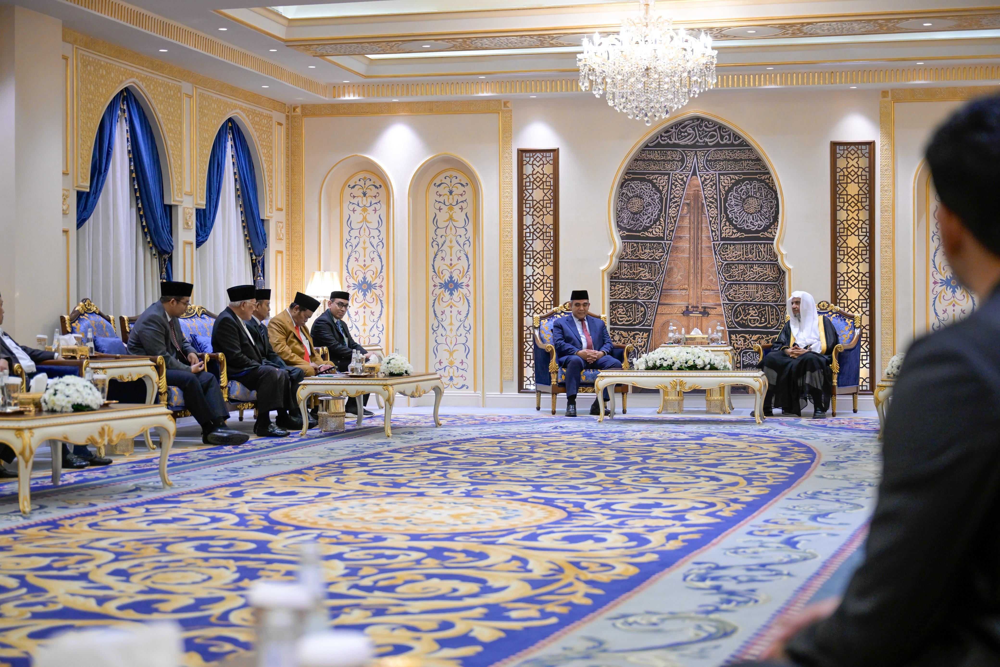 دبیرکل سازمان همبستگی جهان اسلام از رئیس مجلس مشورتی خلق اندونزی استقبال کرد