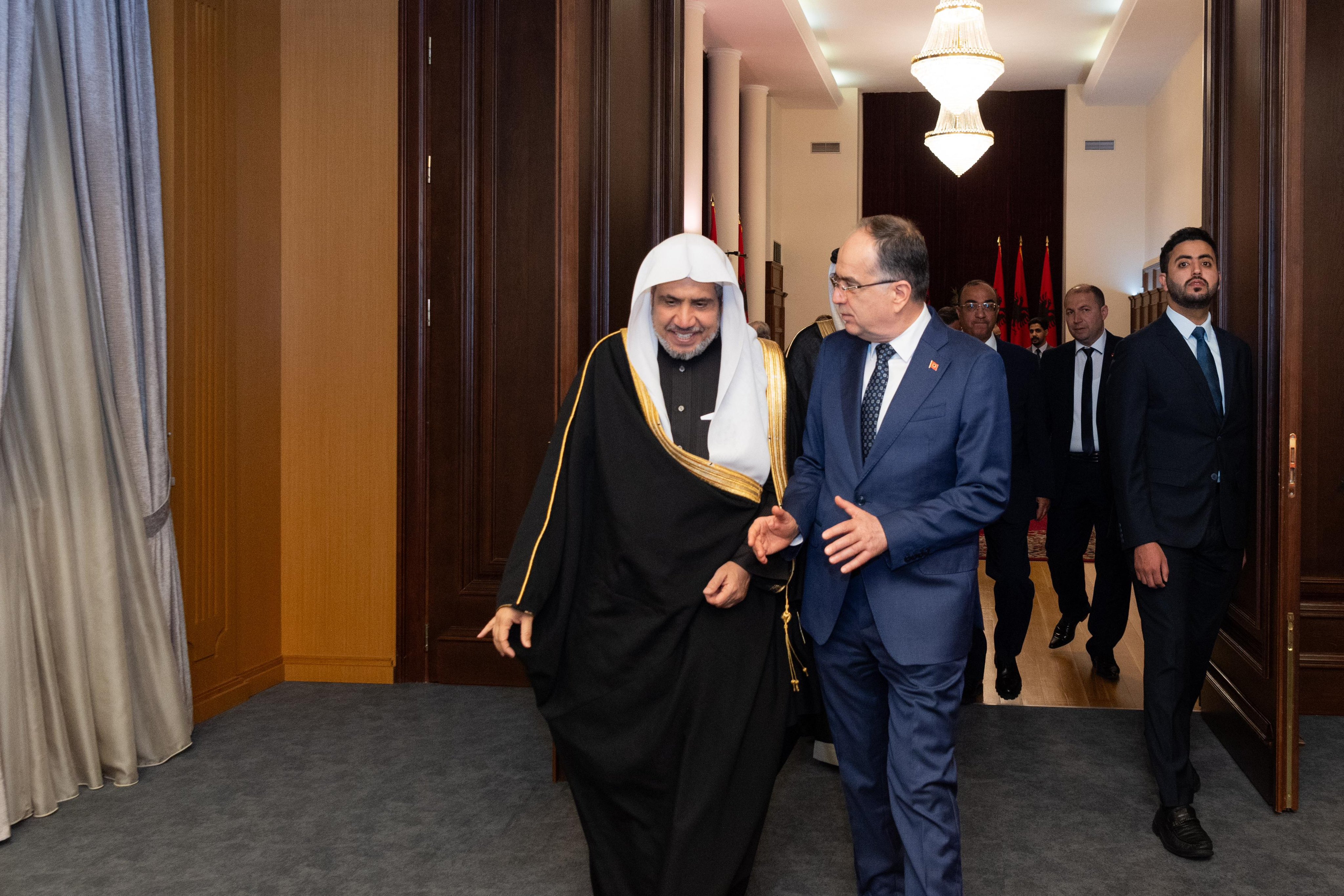 El Sheij Alissa recibe la más alta medalla de la República de Albania: "La Medalla de Estado para las personalidades espirituales destacadas en el mundo":