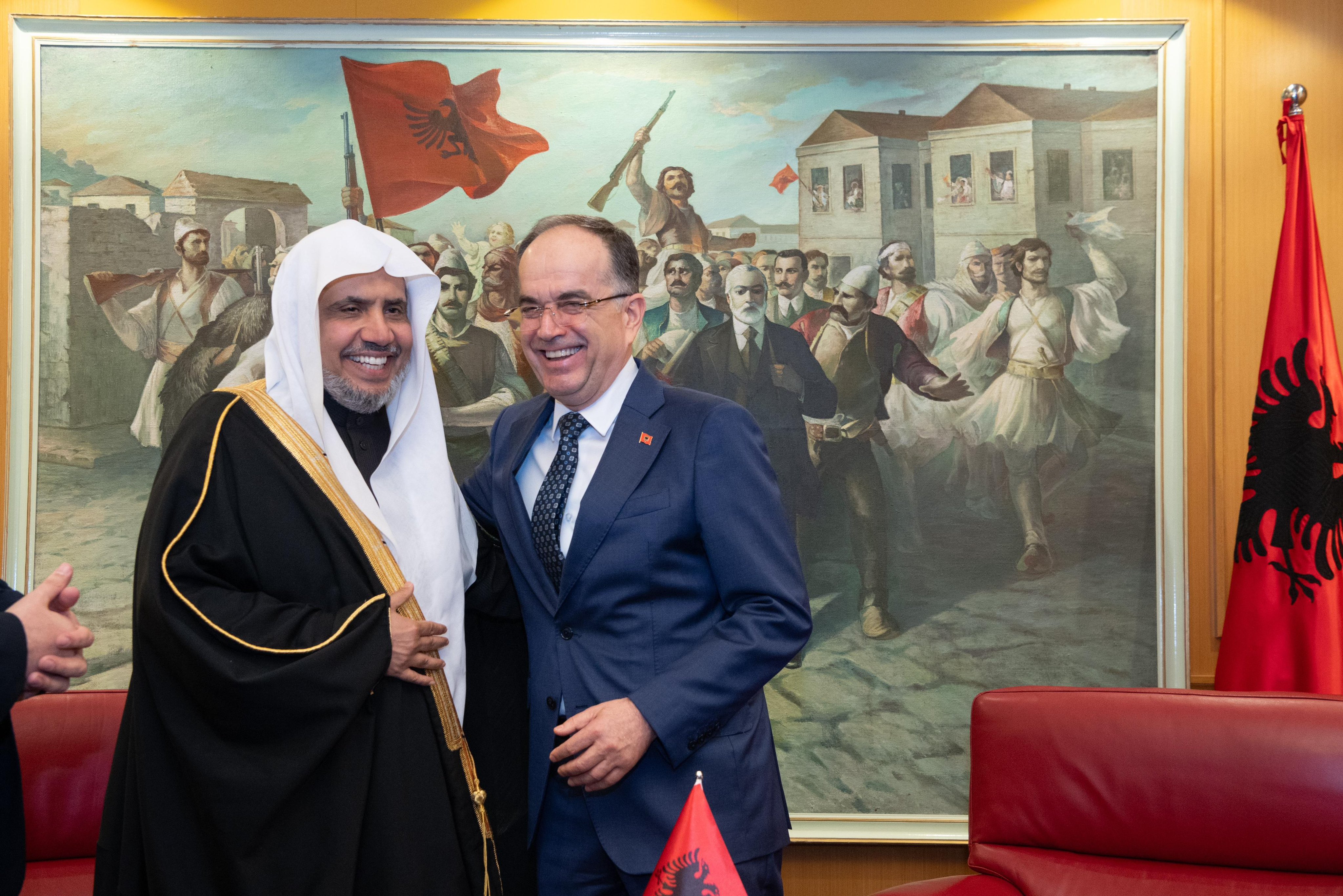 El Sheij Alissa recibe la más alta medalla de la República de Albania: "La Medalla de Estado para las personalidades espirituales destacadas en el mundo":
