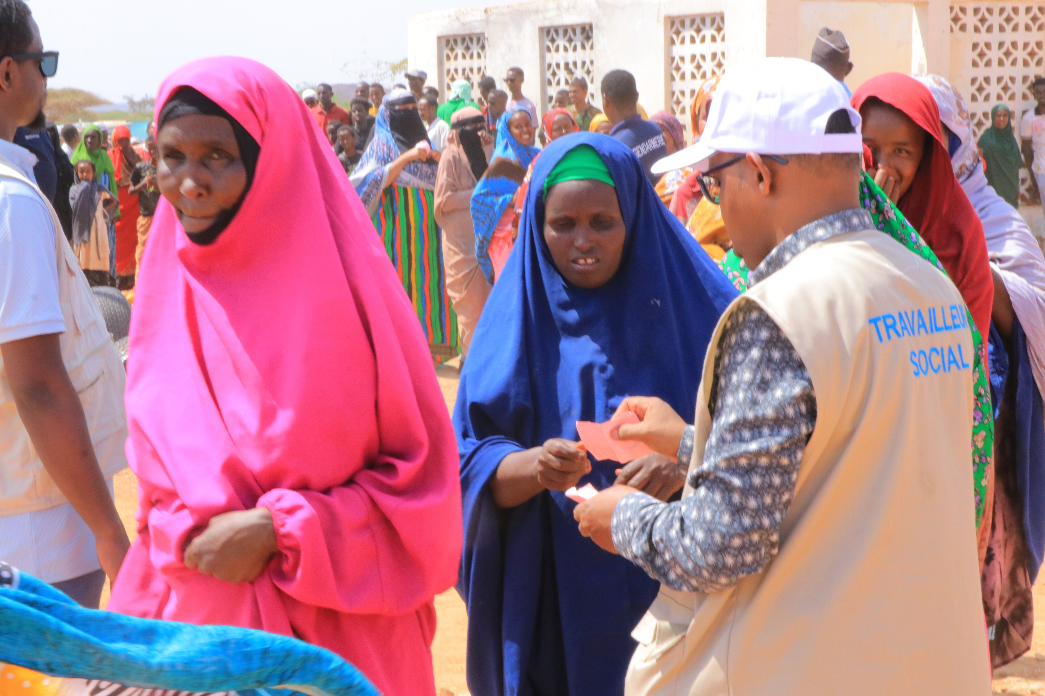 The Muslim World League continues to implement its project to distribute Ramadan Food Baskets to those in need in the Islamic world and the countries with Muslim minorities.