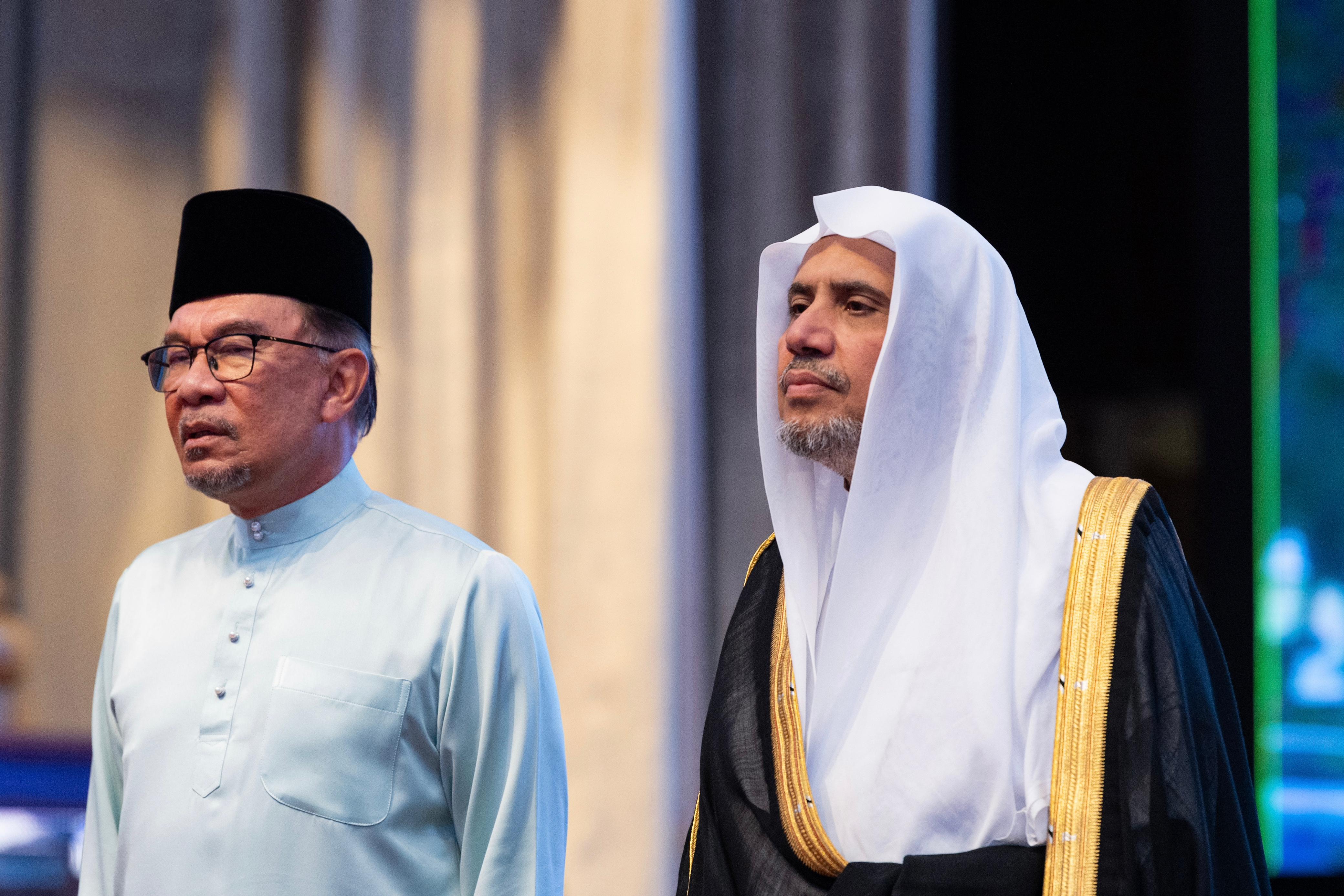 بمشاركة ألفي قيادةٍ دينيةٍ من ٥٧ دولةً.. "المؤتمر الدولي للقادة الدينيين" يستهل أعماله بوقفة تضامنية مع شهداء غزَّة