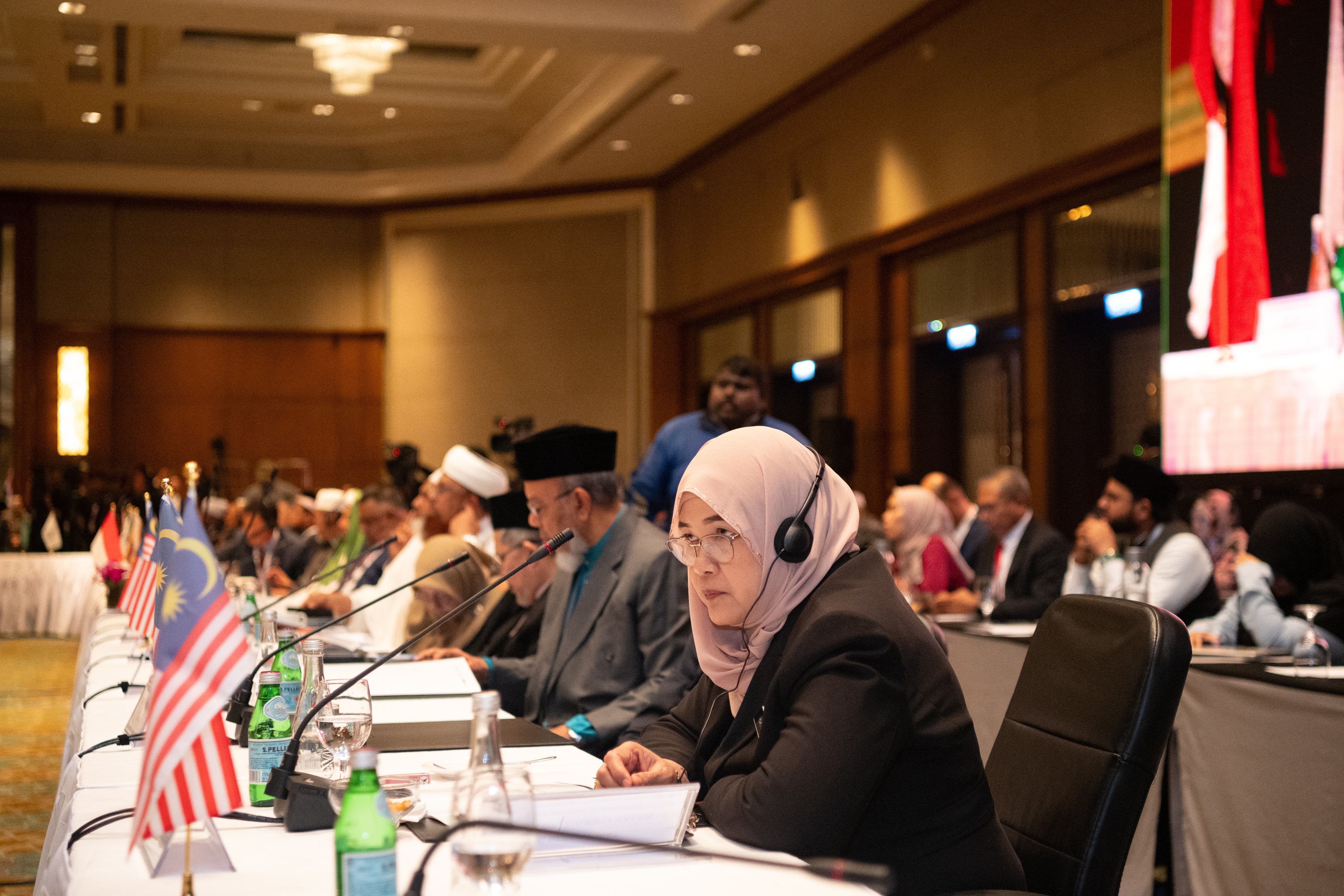El Consejo de Sabios de la ASEAN también tiene como objetivo mejorar las relaciones entre los pueblos de la región entre sí y con los del mundo musulmán