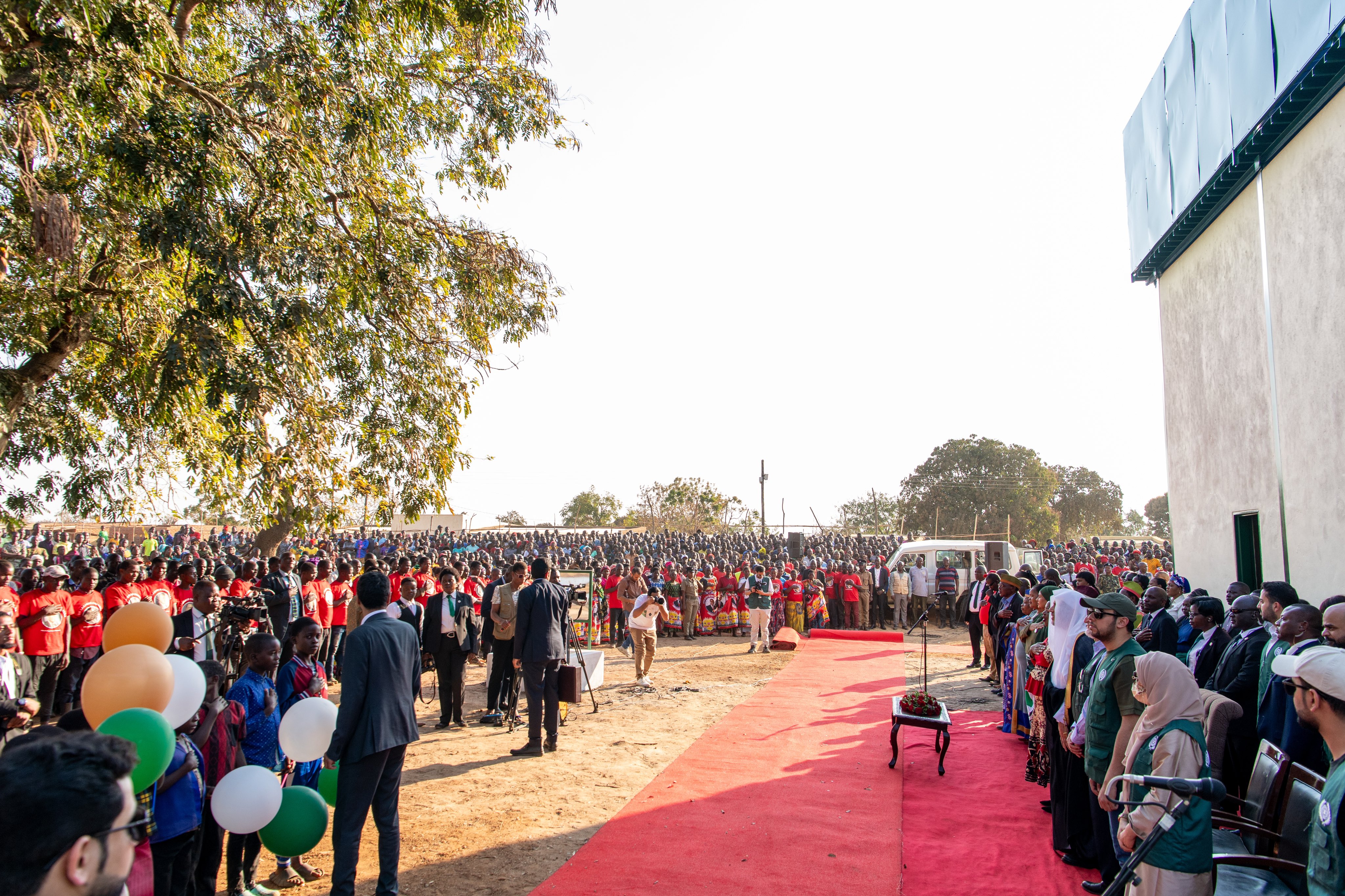 The project encompasses six zones and utilizes solar energy to ensure sustainability. It features storage and pump units, providing essential support to thousands in need who have long endured a scarcity of access to a safe and clean water source.