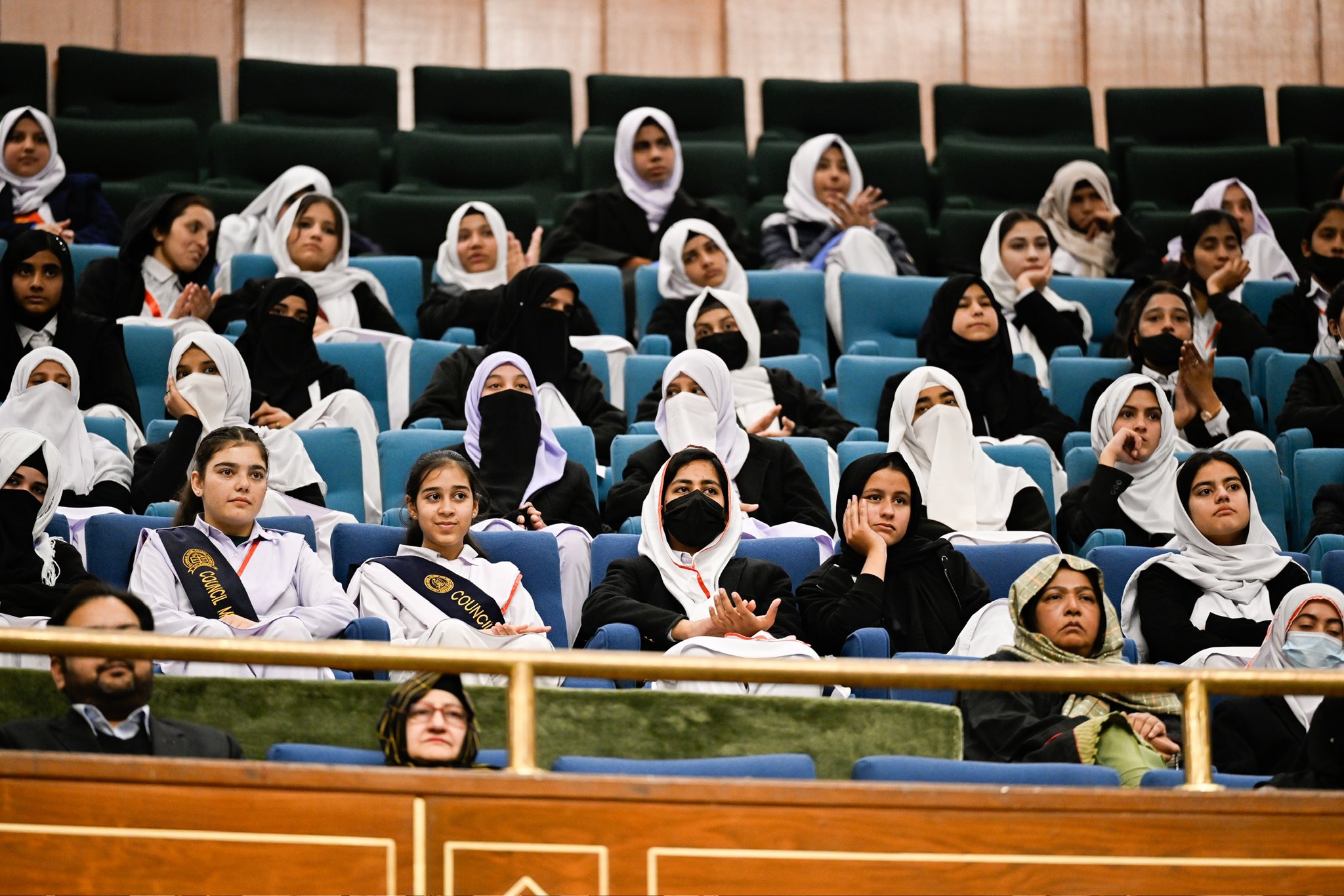 El Secretario General y Presidente de la Comisión de Ulemas, el Sheij Mohammed Al-Issa , durante el lanzamiento de la conferencia EducacionDeNiñas en las sociedades musulmanas desde la capital de Pakistán, Islamabad:
