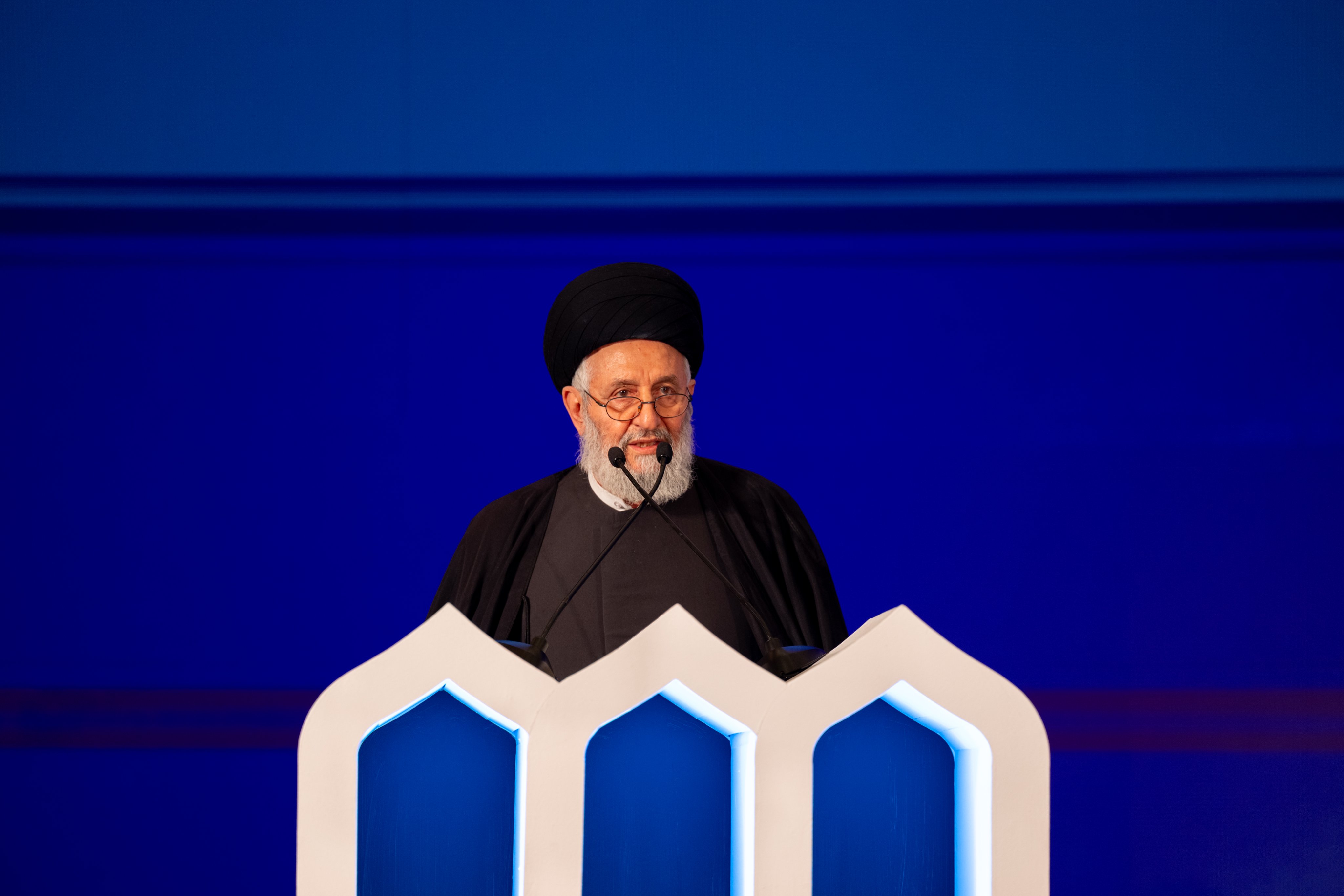 Le Secrétaire général de l’Instance mondiale de la jurisprudence islamique, Ayatollah Sayyed Abolqasem Dibaji, lors de la deuxième édition de la Conférence ConstruireDesPontsEntreLesÉcoles