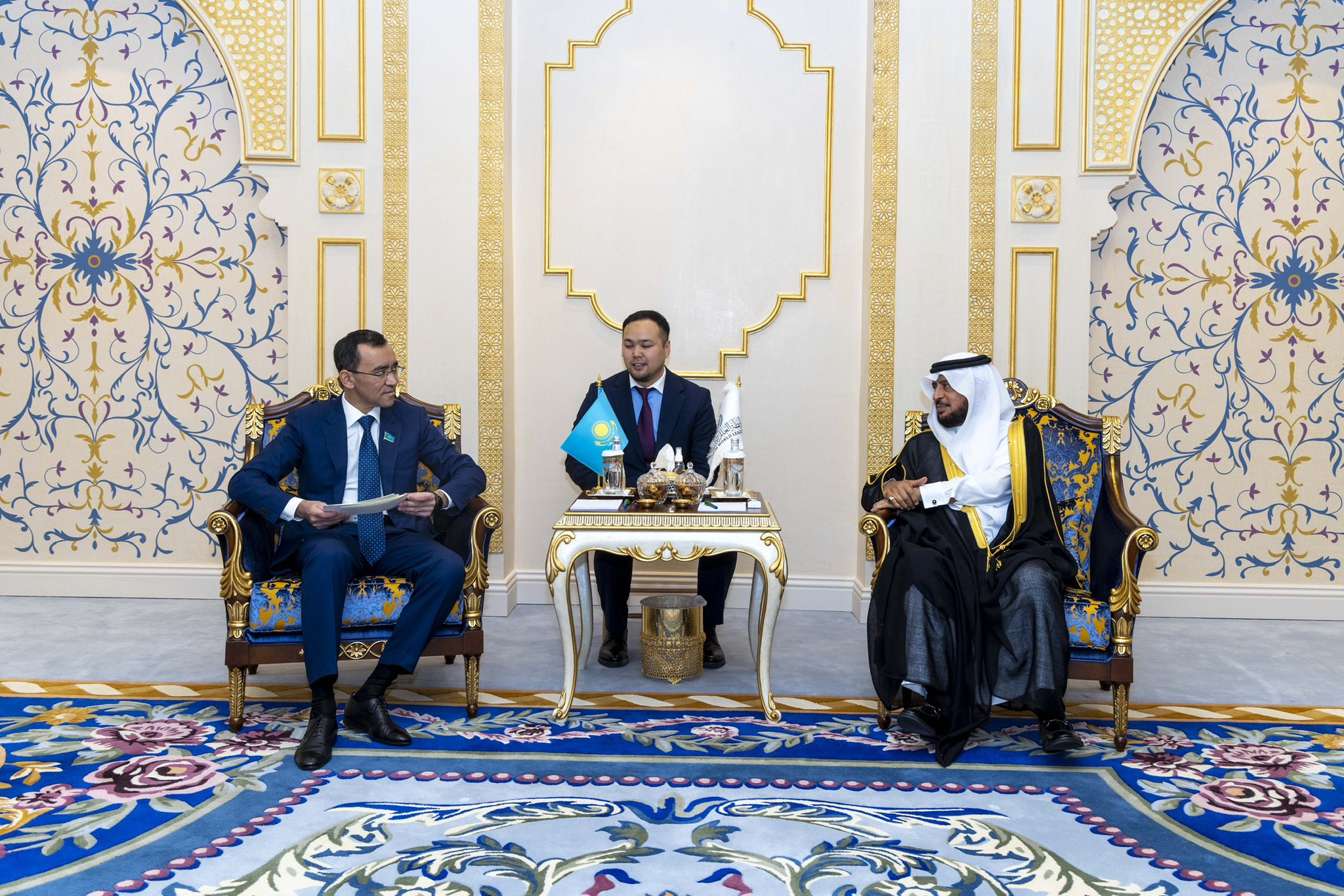 The Muslim World League received a high-level delegation from the Republic of Kazakhstan at its headquarters in Makkah
