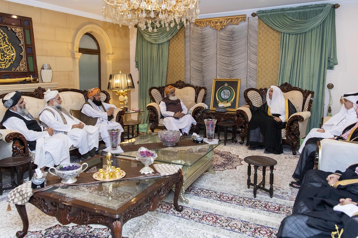 Dr. Al-Issa Meets Maulana Fazl-ur-Rehman, President of the Assembly of Islamic Clerics