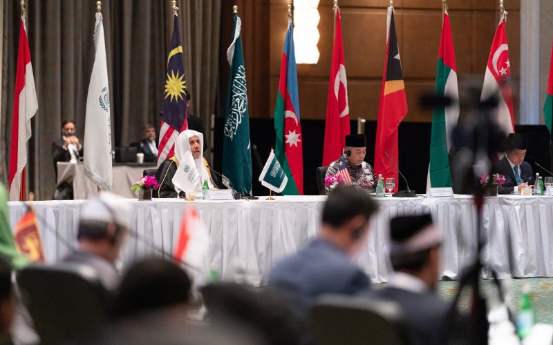 His Excellency Sheikh Dr. Mohammed Alissa, Secretary-General of the MWL, at a press conference following the inauguration of the Council of ASEAN Scholars: "We welcome every voice that promotes peace and harmony in our world and its societies