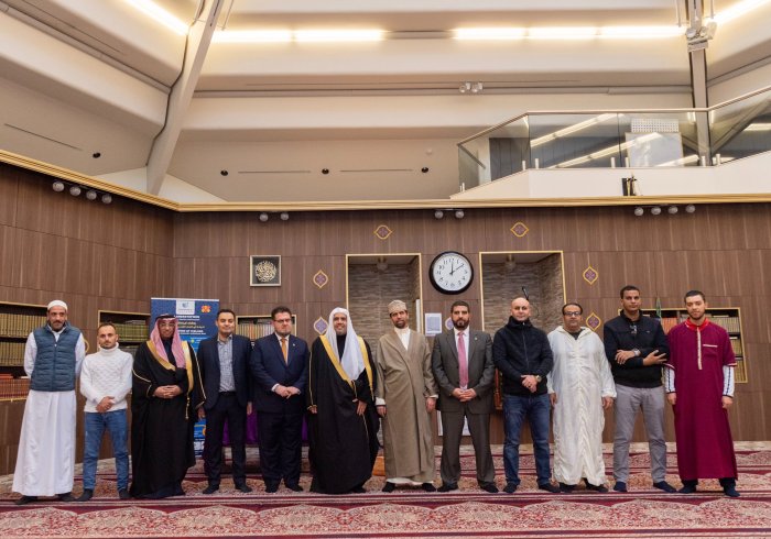 L'année dernière à Reykjavik, Mohammad Alissa a visité le Centre culturel islamique d'Islande, où il a rencontré des dirigeants musulmans pour discuter de l'importance de promouvoir un dialogue ouvert et l'unité entre les peuples. 