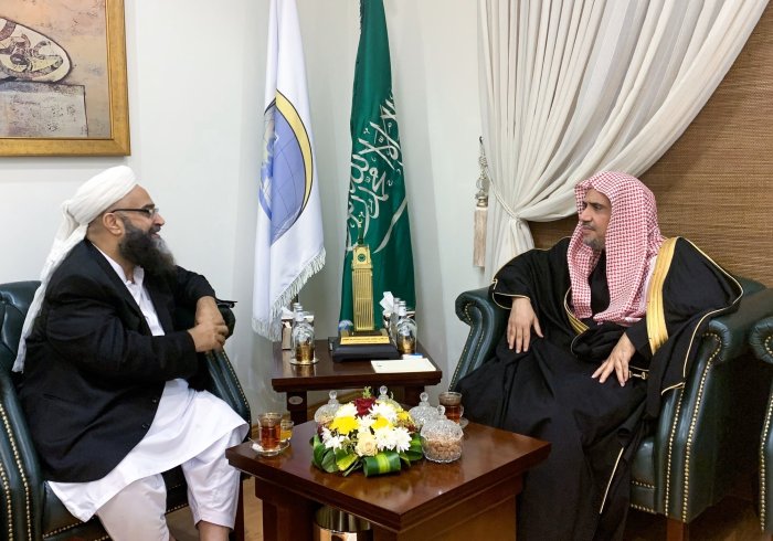 عزت مآب شيخ ڈاكٹر ⁧‫محمد العيسى‬⁩ نے گذشتہ شام ⁧‫پاكستان‬⁩ علماء كونسل كے چيئرمين شيخ طاہر محمود اشرفى سے ملاقات كى
