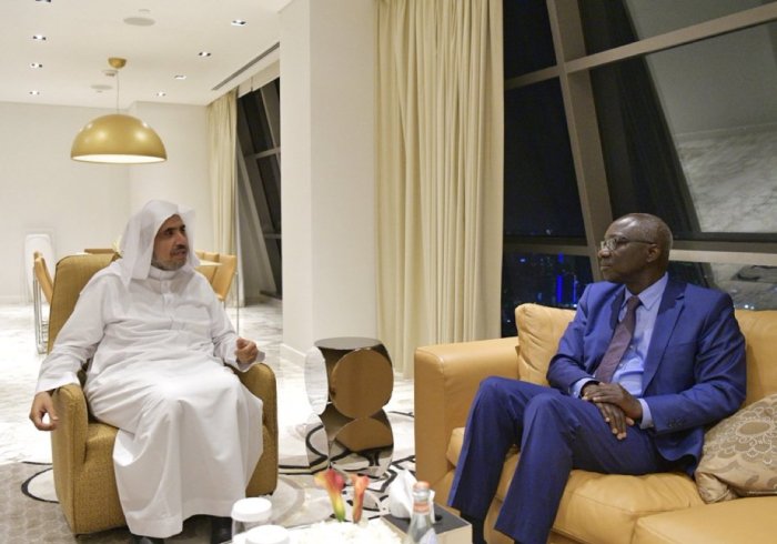 ‏معالي أمين عام ⁧رابطة العالم الإسلامي⁩ الشيخ د. محمد العيسى مستقبلاً أمس الأول المستشار الخاص لأمين عام ⁧الأمم المتحدة⁩ السيد أداما دينج، وجرى خلال اللقاء استعراض الموضوعات ذات الاهتمام المشترك.