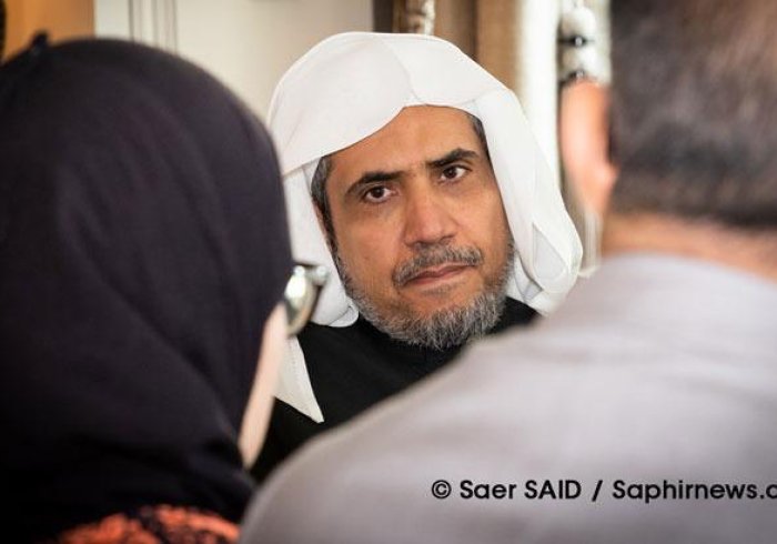 «La mesure prise par l’Arabie de suspendre la omra est une mesure provisoire qui a pour objectif de protéger la santé de ceux qui visitent la Mosquée sacrée en respect des mesures sanitaires mondiales.» Mohammad Alissa itw à saphirnews coronavirus 