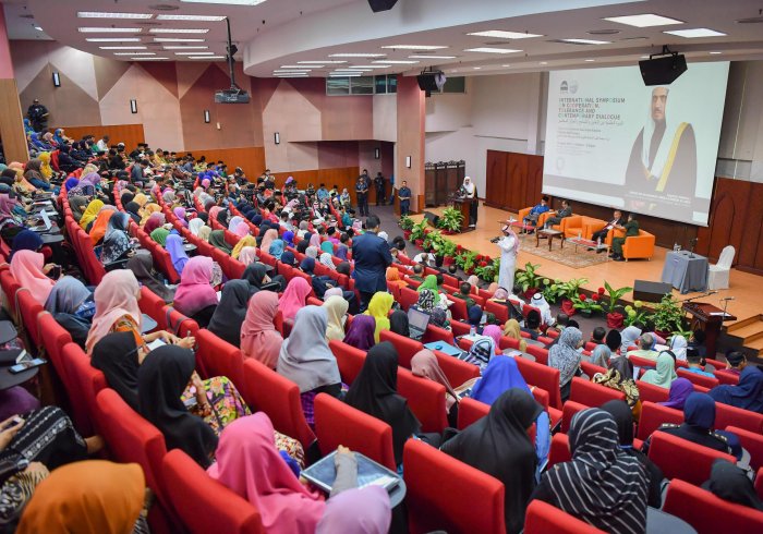 Dr. Al-issa, while addressing the youth: Being tolerant & lenient is not a compromise or negligence. It is mercy & brings people closer