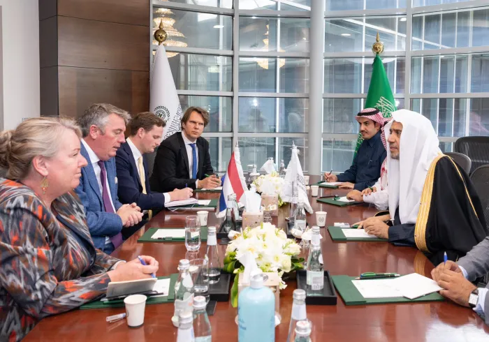 Mohammad Alissa a reçu l'ambassadeur des Pays-Bas au Royaume d'Arabie saoudite et l'ambassadeur des Pays-Bas en Afghanistan