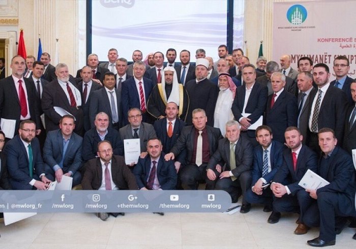 His Excellency SG surrounded by the Republic of Kosovo's scholars and intellectuals in the presence of the Grand Mufti Sheikh Naim Ternava. 