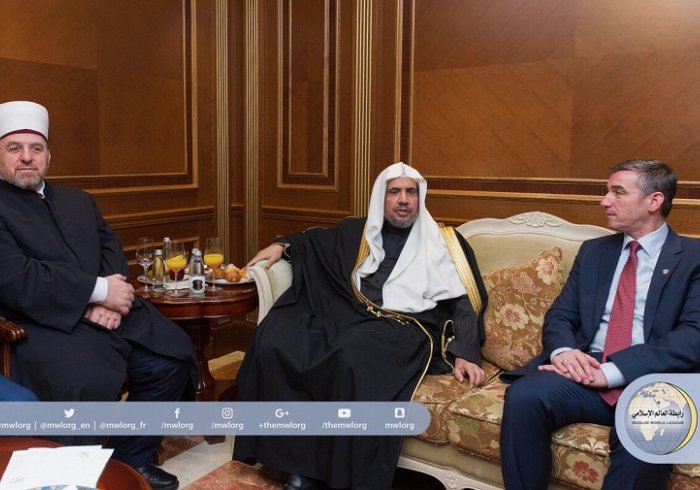 His Excellency SG meets in Pristina the President of the Kosovo Parliament Mr. Kadri Veseli in the presence of His Eminence the Grand Mufti. 