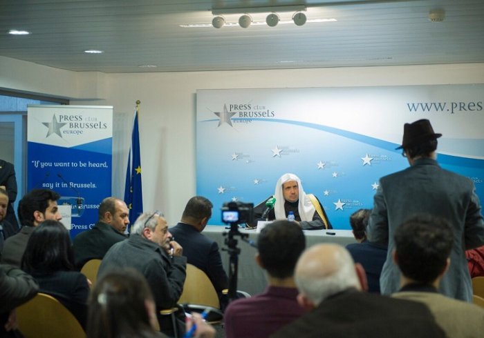 His Excellency the Secretary General of the Muslim World League is hosted at the European Union's Press and Media Club.