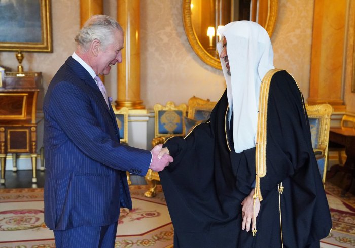 For the First time, Buckingham Palace receives an Islamic Figure Charles III receives the Secretary General of the Muslim World League