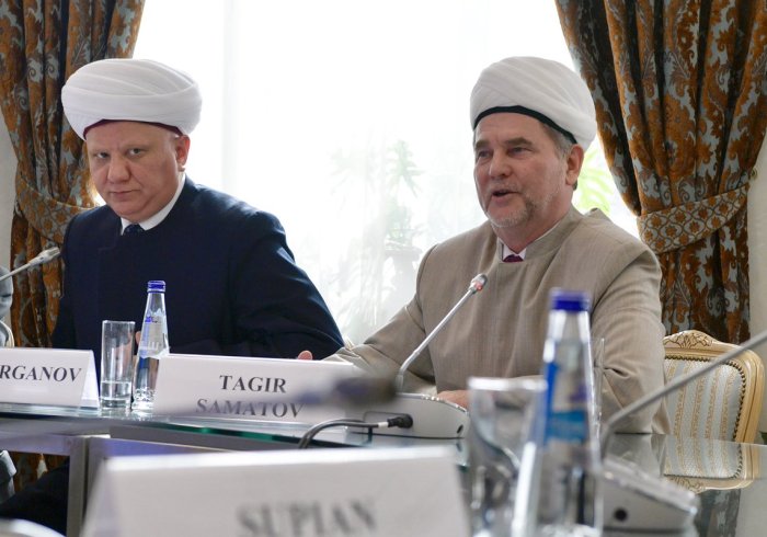 Membre du Conseil populaire de la Fédération de Russie et Mufti de Sibérie cheikh Samatove