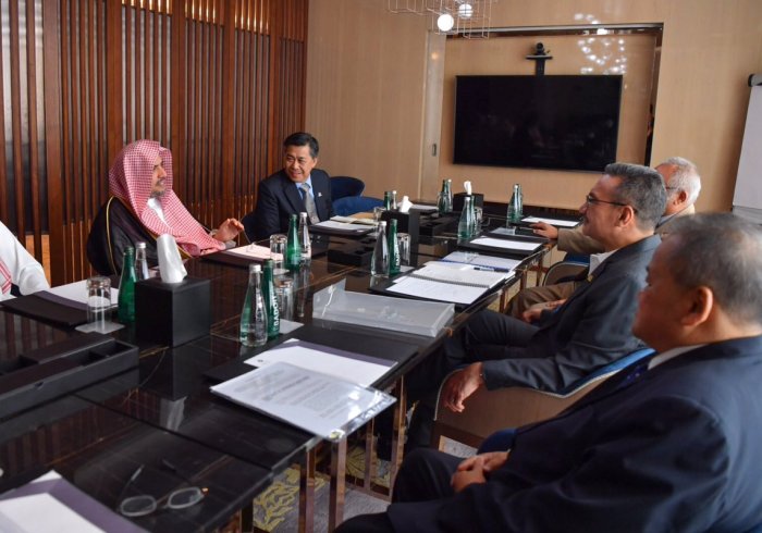 HE the SG met this morning HE the Malaysian Defense Minster Mr. Hishamuddin Hassan.