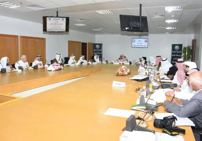 Tonight at the MWL's headquarters, HE the SG presided over the IIROSA's Board of Directors in Makkah.