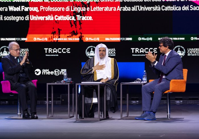 Warmly welcomed in the largest European youth gathering to promote friendship between nations, Dr. Mohammed Alissa is the guest of honor at Rimini Forum