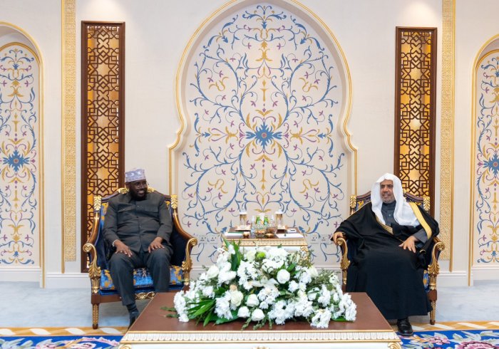 Sekjen LMD, Dr.Mhmd Alissa bertemu dengan Menteri Wakaf & Urusan Agama Somalia, Syekh Mukhtar Robow Ali, di kantornya di Makkah.