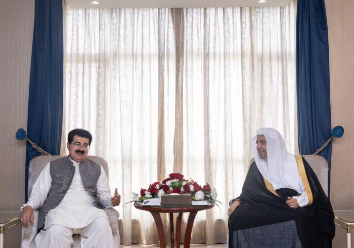 HE Sheikh Dr.Mohammad Alissa, the SG of the MWL & Chairman of the Organization of Muslim Scholars, met with the Hon. Sadiq Sanjrani, the Chairman of the Senate of Pakistan