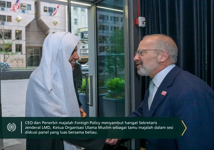 CEO, dan penerbit, majalah "Foreign Policy" menyelenggarakan sesi diskusi yang dilanjutkan dengan jamuan makan malam untuk menghormati Yang Mulia Sekretaris Jenderal LMD, Ketua Organisasi Ulama Muslim, Syekh Dr. Mohammed Alissa