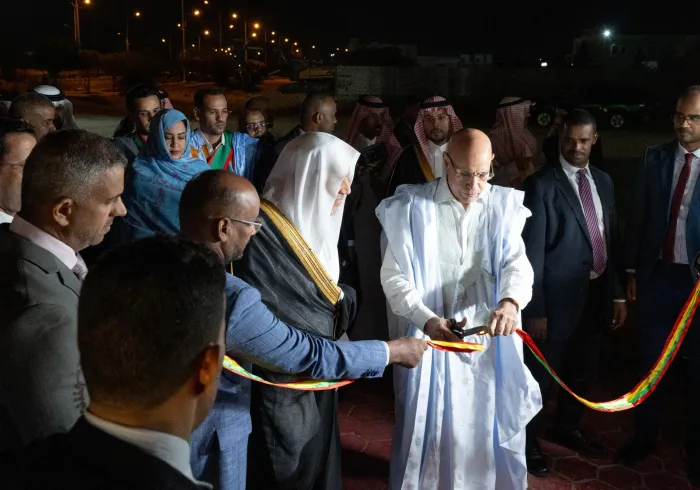 Dans le cadre du plan d’expansion internationale du musée, et en présence du Secrétaire général de la Ligue, des membres du corps diplomatique et de hautes personnalités, le Président mauritanien a inauguré le Musée sur la tradition prophétique à Nouakchott.
