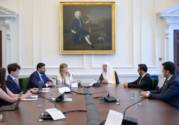 La Vice-Première ministre du Royaume-Uni, Mme Angela Rayner, a rencontré cheikh Mohammed Al-Issa, Secrétaire général de la Ligue islamique mondiale et Président de l’Organisation des savants musulmans