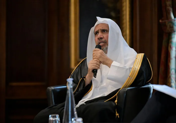 L’Institut Henry Jackson au Royaume-Uni organise un dialogue avec le Secrétaire général de la Ligue islamique mondiale.