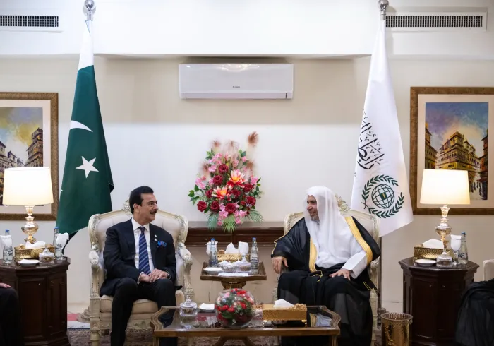 H.E. Sheikh Dr. Mohammed Al-issa , Secretary-General of the Muslim World League (MWL) and Chairman of the Organization of Muslim Scholars, received H.E. Mr. Yusuf Raza Gilani, Chairman of the Senate of Pakistan