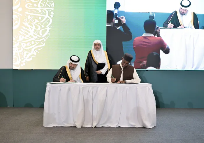 H.E. Sheikh Dr. Mohammed Al-Issa, Secretary-General, witnessed the signing of a memorandum of understanding between the MWL and the Supreme Council for Islamic Affairs in Rwanda