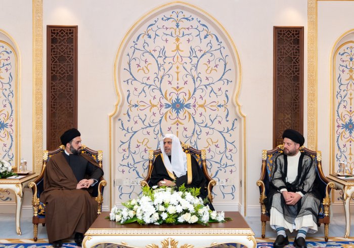 Yang Mulia Sekretaris Jenderal LMD, Ketua Asosiasi Ulama Muslim, Syekh Dr.Mohammed Al-issa  , bertemu dengan sejumlah pemimpin dari Institut Al-Khoei, yaitu Yang Mulia Dr. Sayyed Jawad Al-Khoei, Yang Mulia Dr. Sayyed Zaid Bahr Al-Uloom, dan Dr. Kareem Momen