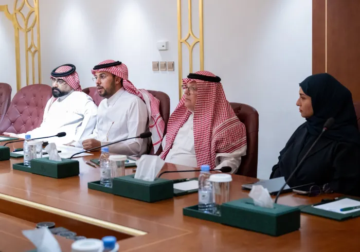 اجتمع مساعدُ الأمين العام للاتصال المؤسسي، الأستاذ عبدالوهاب الشهري، في مقرّ ⁧‫رابطة العالم الإسلامي‬⁩ بالرياض، مع ممثِّل المفوضية السامية للأمم المتحدة لشؤون اللاجئين لدى دُوَل مجلس التعاون الخليجي، ومستشارِه للتمويل الإسلامي، الدكتور خالد خليفة