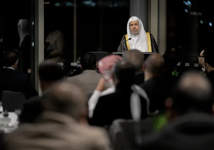 H.E. Sheikh Dr. Mohammed Al-Issa, met in Auckland, New Zealand, with the senior leadership of the Federation of Islamic Associations of New Zealand (FIANZ) and the Ulema Council of New Zealand